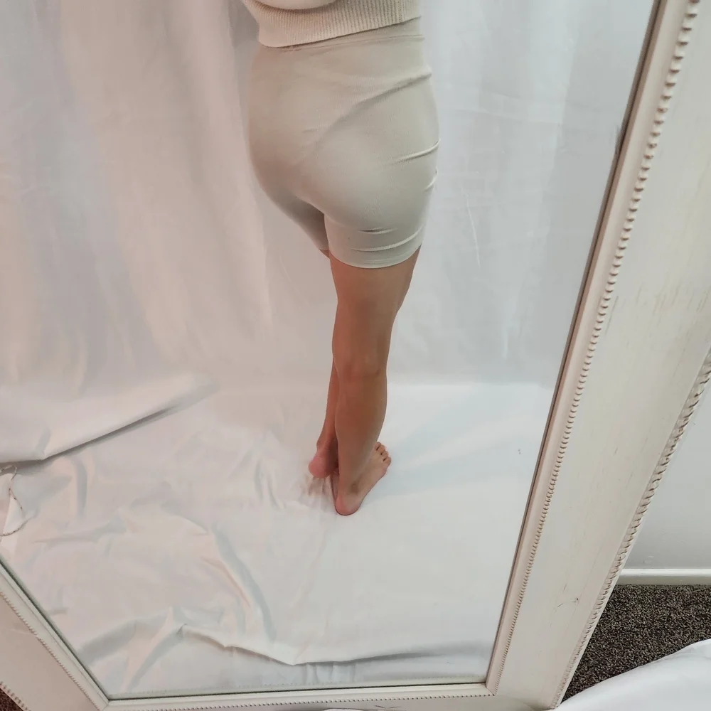 Joah Brown Women's Cream Bike Shorts